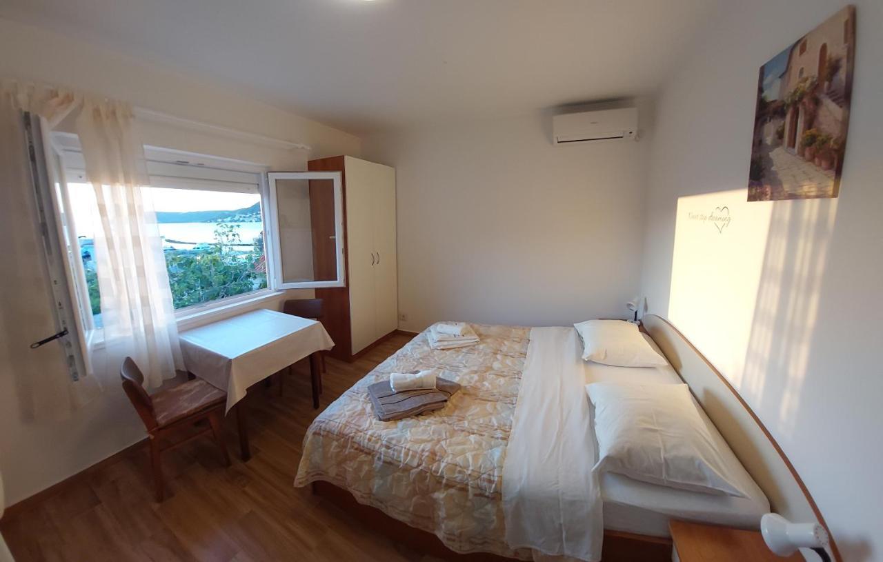 Apartamento Gvacic House Supetarska Draga Exterior foto