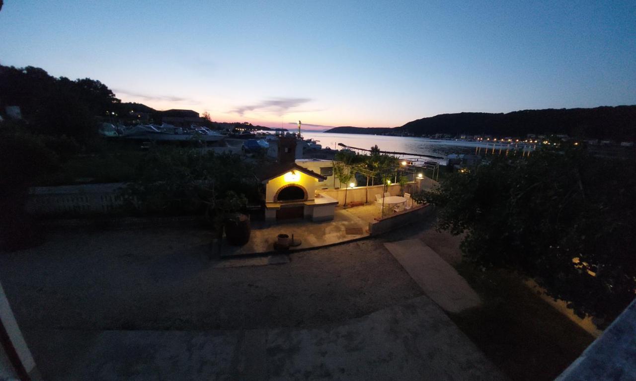 Apartamento Gvacic House Supetarska Draga Exterior foto