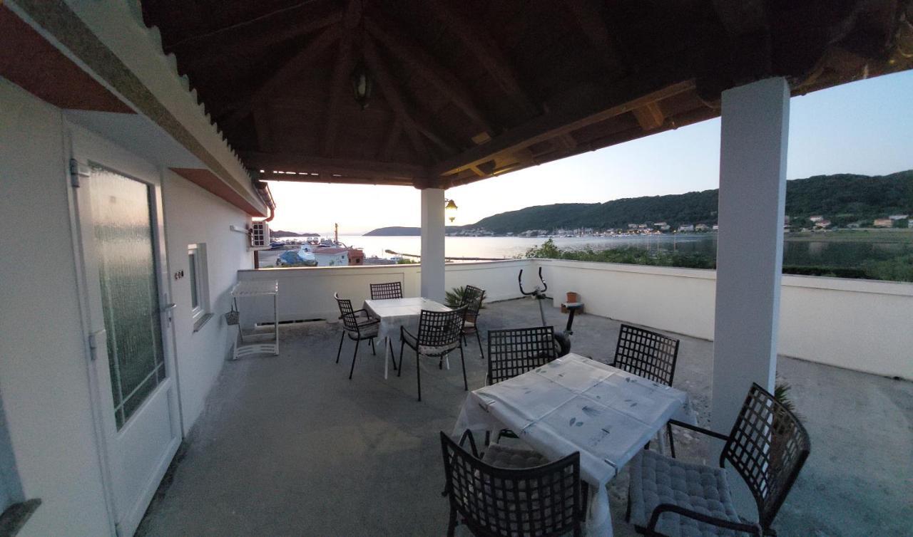 Apartamento Gvacic House Supetarska Draga Exterior foto
