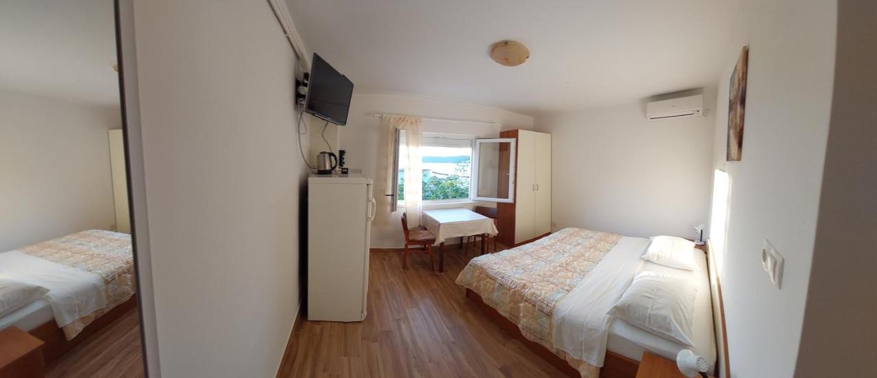 Apartamento Gvacic House Supetarska Draga Exterior foto