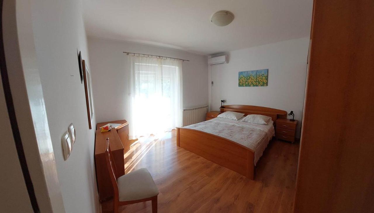Apartamento Gvacic House Supetarska Draga Exterior foto