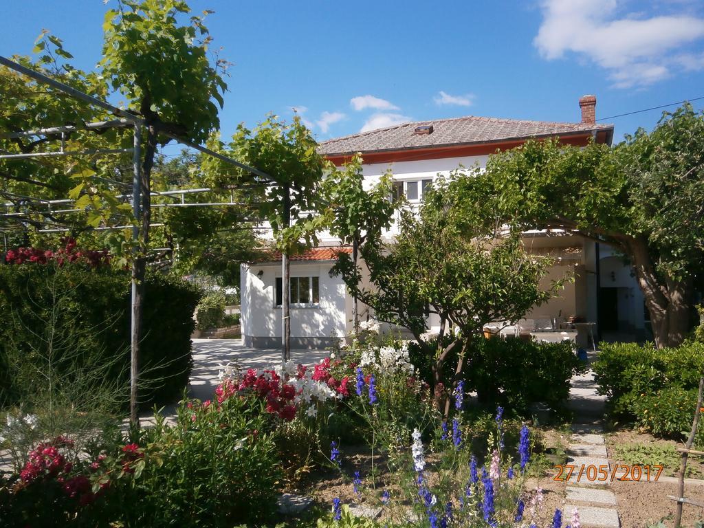 Apartamento Gvacic House Supetarska Draga Exterior foto