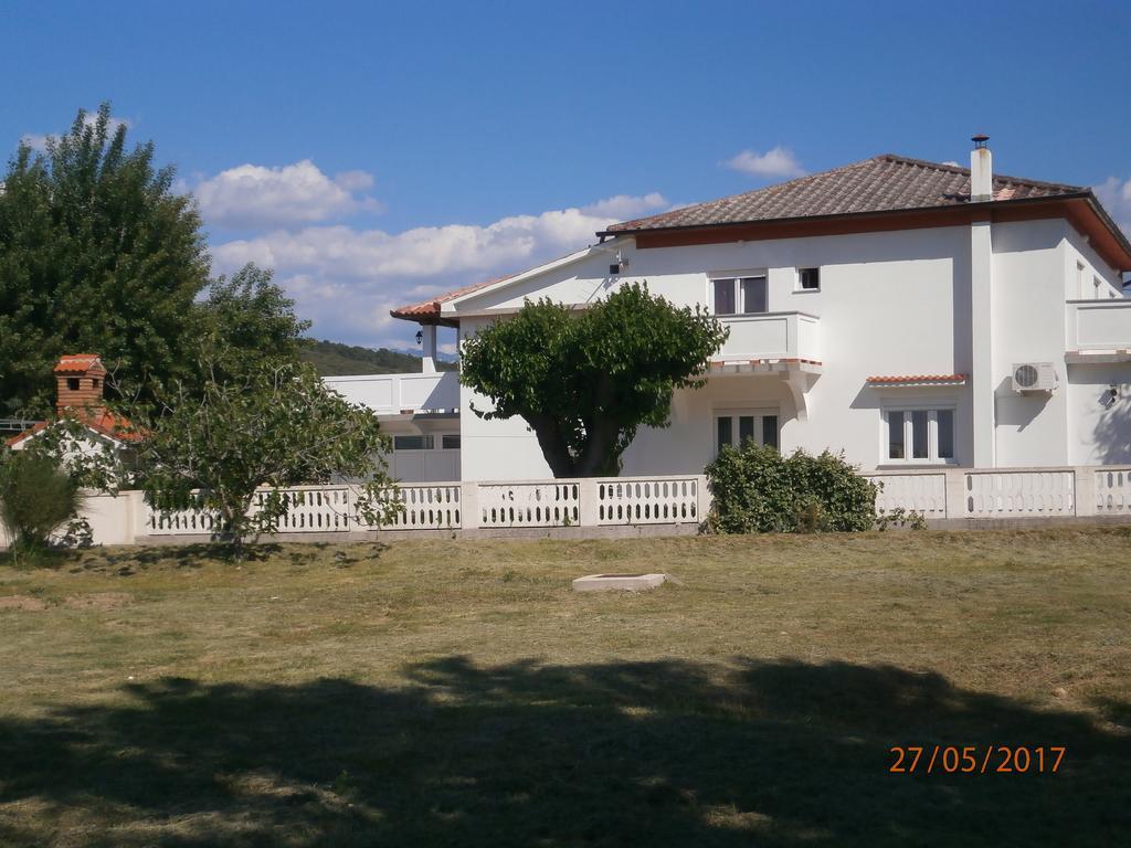 Apartamento Gvacic House Supetarska Draga Exterior foto